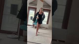 Ceyda Düvencinin Yeni Barbie Bacaklarını Görenler Mest Oldu