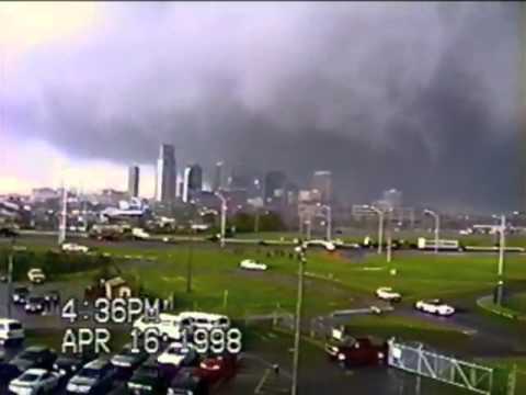 Nashville, TN Tornado 4 16 1998 - YouTube