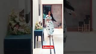 Pragathi Aunty Model Walk Viral