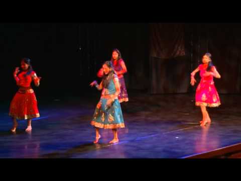 Chikni Chamelis final performance at Humse Badkar Kaun Finale...