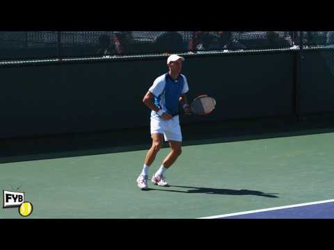 Nikolay ダビデンコ hitting forehands and backhands -- Indian Wells Pt． 27
