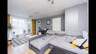 Watch till the end, check out the huge rear garden of this maisonette!