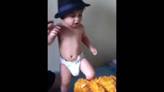 Cullen Dancing In A Diaper