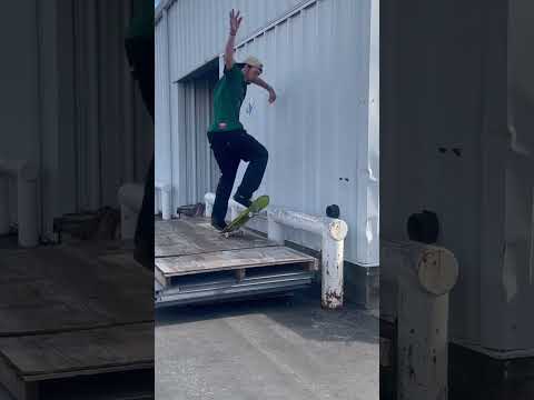 SKATER 🚨