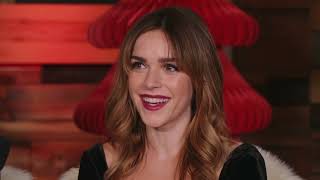 Red One Interview Lucy Liu & Kiernan Shipka - Gryla - Commander Zoe - Sabrina Witch - Christmas Fun