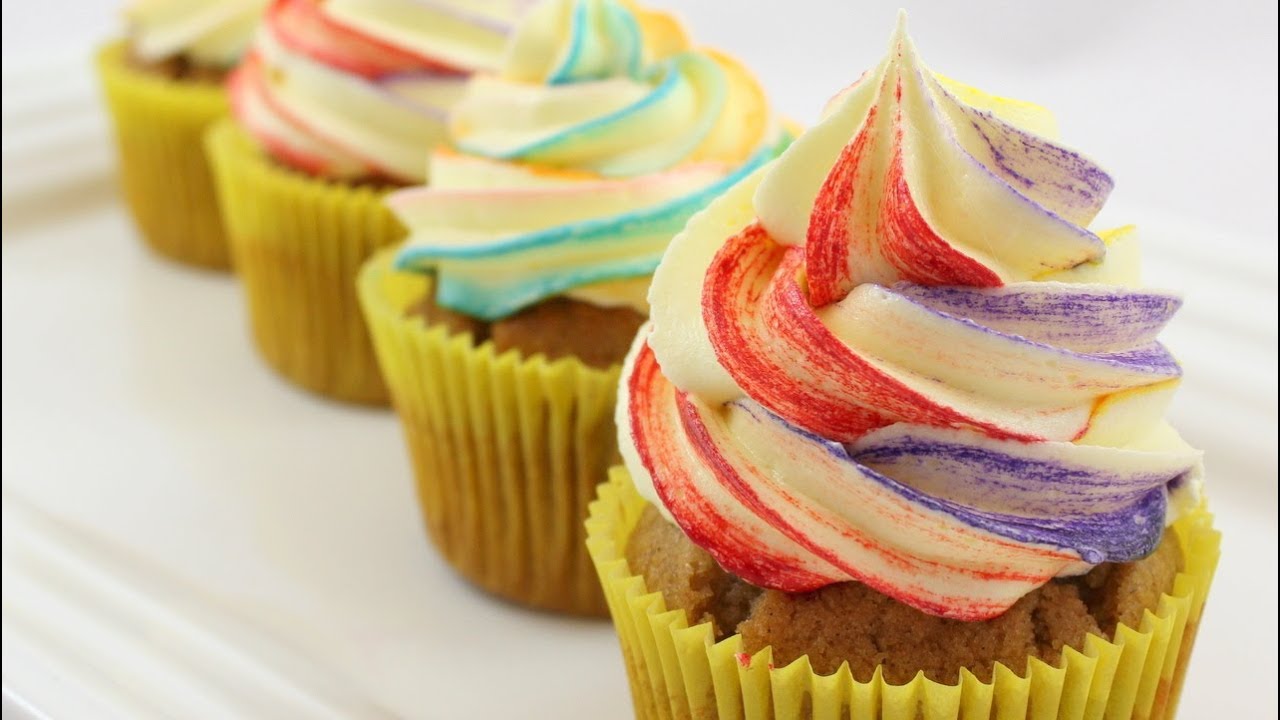How To Draw A Cupcake With Frosting