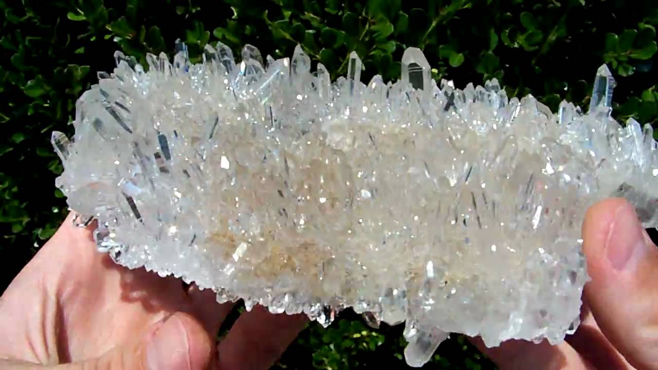 Crystal bottom thread