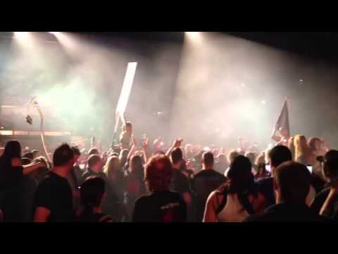 Crüe entrance!!