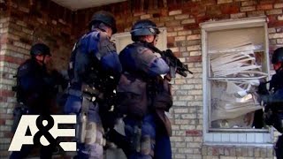 Dallas SWAT: One Tough Break-In | A&E