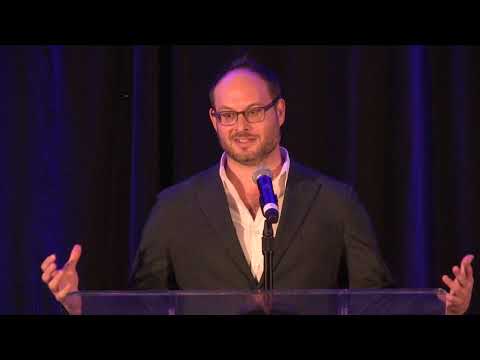 Franklin Foer (author of World Without Mind) at the FYE ...