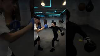 Karely Ruiz Entrenando