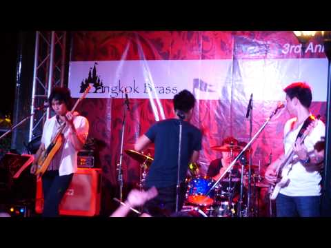 ยื้อ_เอ๊ะ จิรากรและวงพอส@ฺBangkok Brass thumb