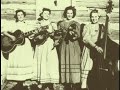 Coon Creek Girls - Banjo Pickin Girl (1944)