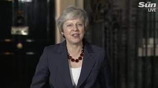 Theresa May's Brexit plan approved by Cabinet after marathon talks