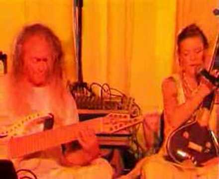 Very nice: WAVES OF THE BEGINNING goa chill out concert ASIAN STARS Electric Sitar india