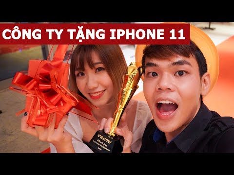 Công ty tặng iPhone 11 Pro Max trong tiệc Tất niên (Oops Banana Vlog #100)