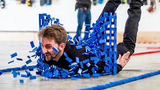 The World?s Longest Domino Skate Line!