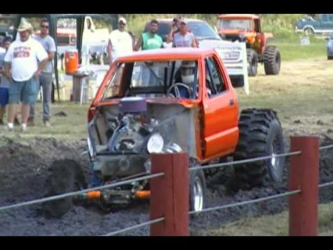 redneck mud bogging