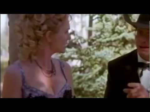 Honey, I Shrunk the Kids Barbara Alyn Woods Diane Szalinski cleavage