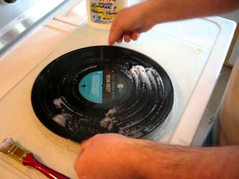 Comment laver un vinyl / How to clean a vinyl (FR)