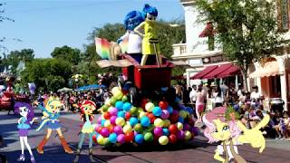 Ponies Watch Pixar Play Parade Pixar Fest
