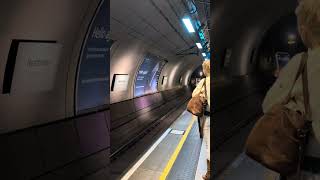 Uk - Heathrow Airport Terminal 4 Train & Platform