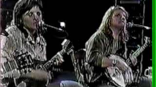 Watch Indigo Girls Gone Again video