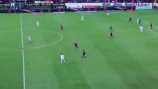 8mQ7r8Xu2EQ Video Image