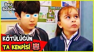 Kötü Emre ve Yağmur'un Dünya Macerası 😈 - Bez Bebek Özel Sahneler