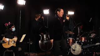 Watch Kurt Elling April In Paris video