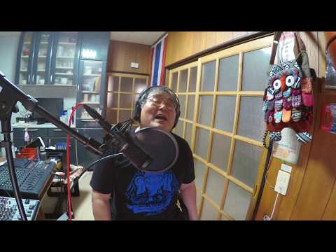 シアヌークビルのLarへ…by Masanori Miyakoshi