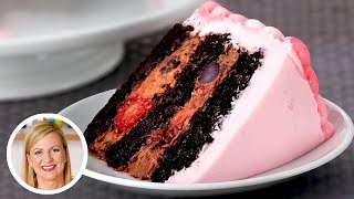 Anna Bakes a SHOWSTOPPING Chocolate Berry Cake!