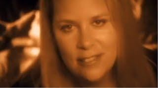 Watch Mary Chapin Carpenter Almost Home video