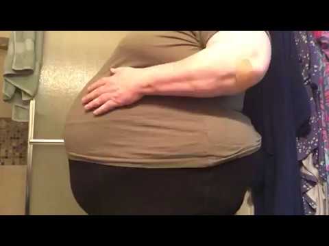 Bloating cute belly with coke mentos