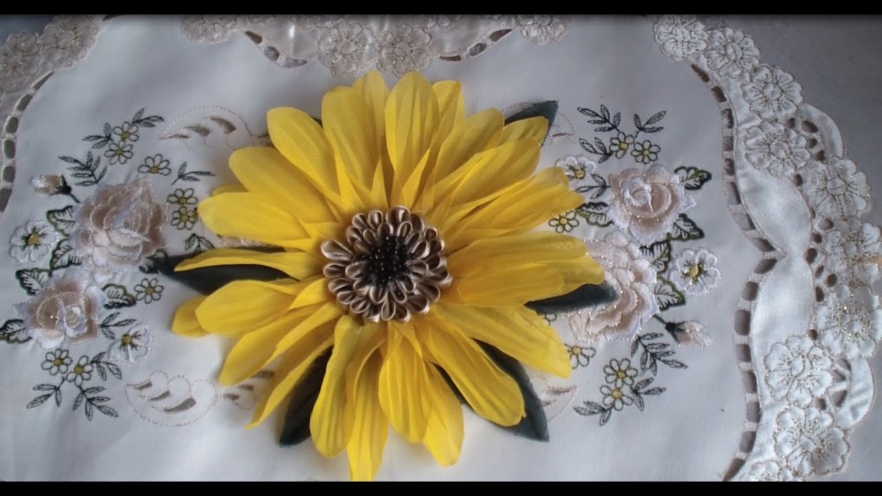 Цветок подсолнух из ткани