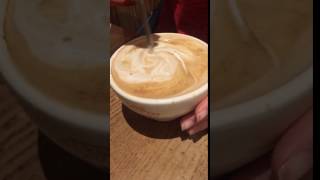 Boomerang cappuccino