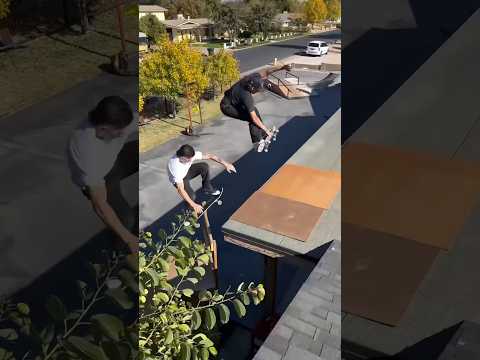 Jagger & Jett Eaton Roof Jump!