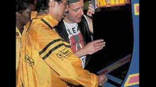 Watch Weird Al Yankovic Pacman video