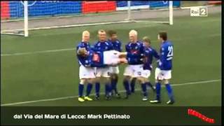 Strana esultanza dopo il Goal