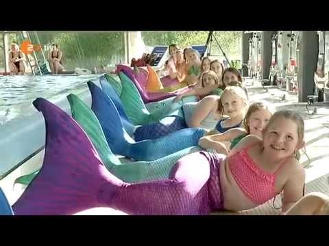 Aus den Düsen fließt das Benzin