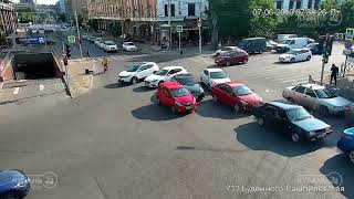 Видео ДТП на ул. Буденного и ул. Рашпилевская 07.06.2019 от Кубань 24, Рашпилевская улица, Краснодар, Россия