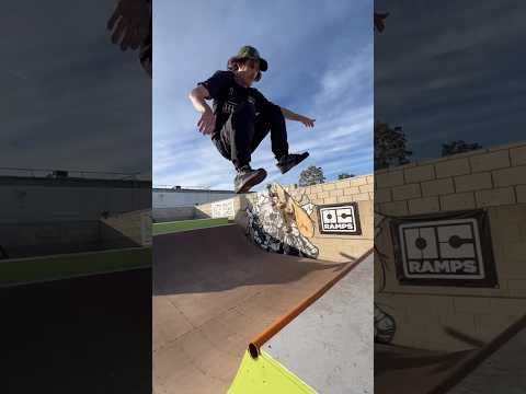 @DaveBachinsky is a wizard in a mini ramp ✅🛹