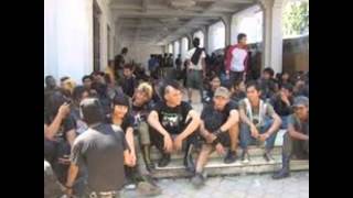 Teman Penghianat Surabaya