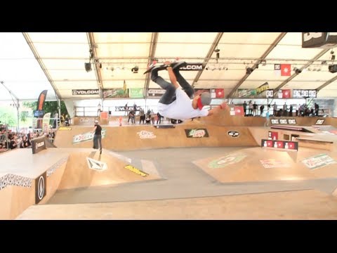 Weird Backflip 180 on Skateboard