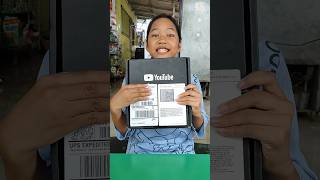 Unboxing Silver Play On