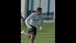 Chiesa Vs De Ligt In A Sprint Who Wins?