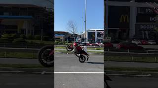 Çevrenizdeki Herkesi Bana Abone Yaparak Destek Olabilirsiniz