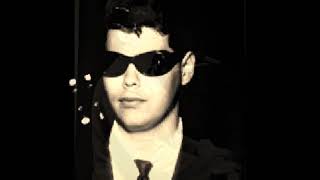 Watch Ronnie Milsap after Sweet Memories Play Born To Lose Again video