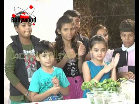 On Location Of TV Serial Yeh Hai Mohabbatein Couples Cooking...