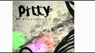 Watch Pitty Medo video